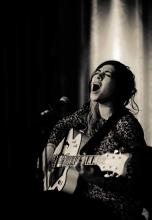 Priscila Serrano, Solo